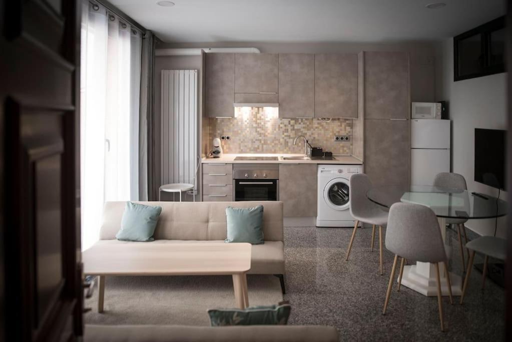 Apartamento En Centro Historico Con Patio Romano San Lorenzo de El Escorial Eksteriør billede