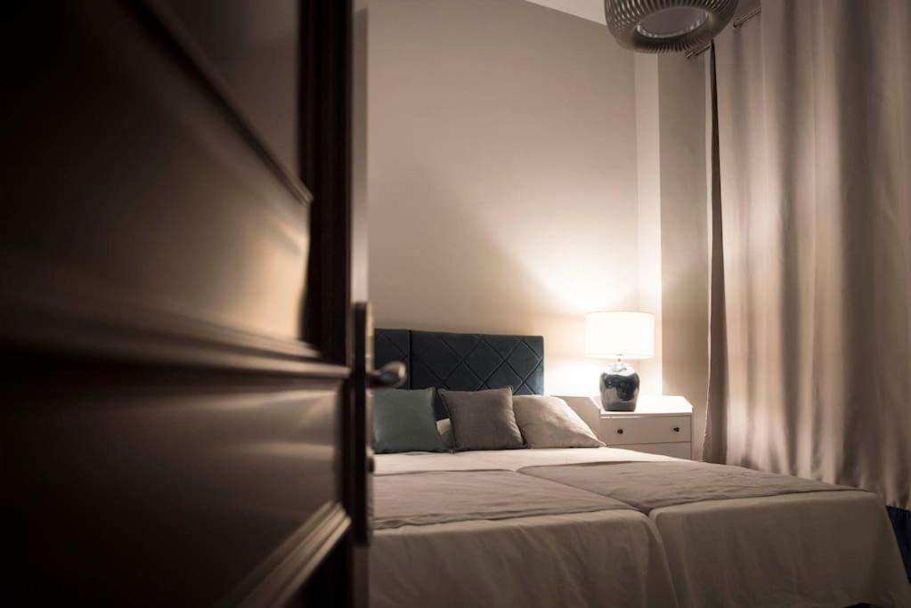 Apartamento En Centro Historico Con Patio Romano San Lorenzo de El Escorial Eksteriør billede