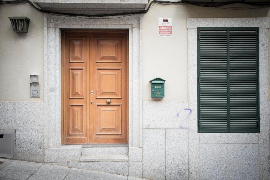 Apartamento En Centro Historico Con Patio Romano San Lorenzo de El Escorial Eksteriør billede